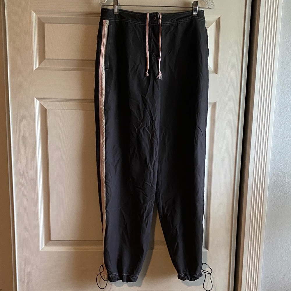 Green Tea Jogger Pants gray with Pink Stripe size Large